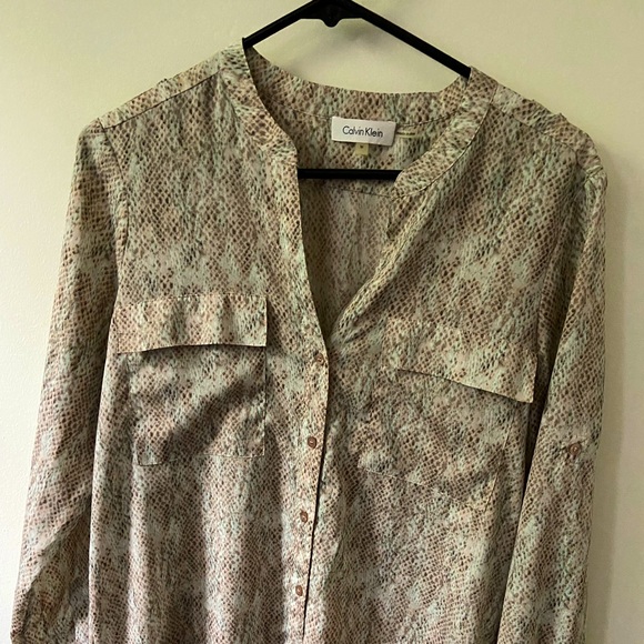 Calvin Klein Tops - Calvin Klein Snakeskin Print Blouse, Medium